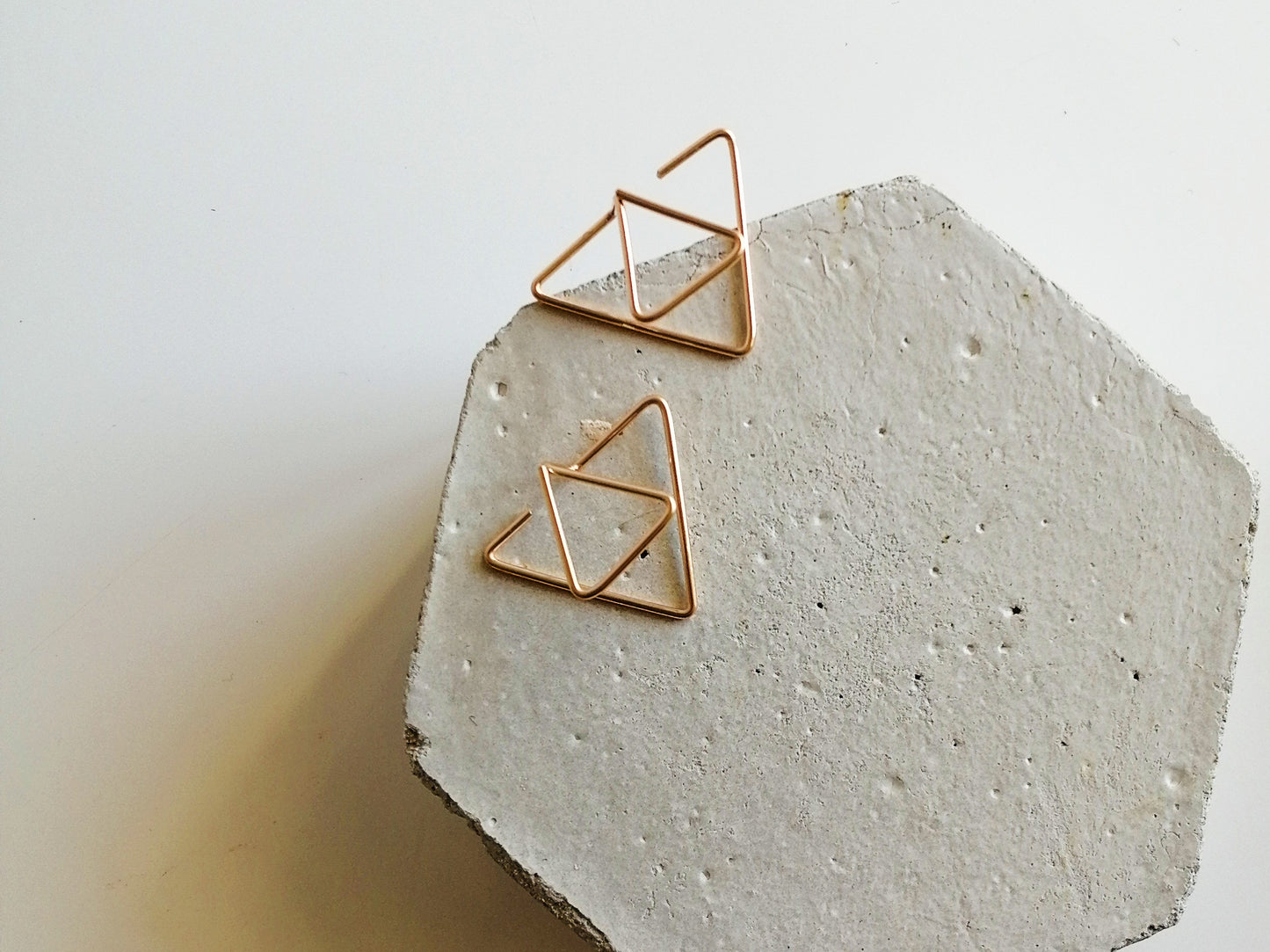 Boucles d'oreilles architecturales 3D losanges, géométriques